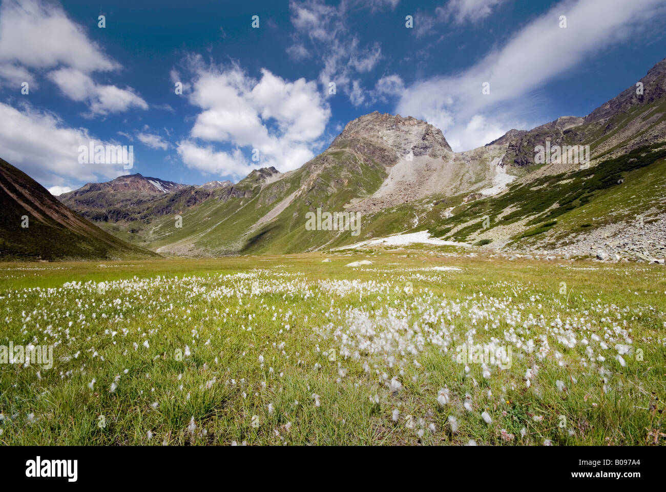 Mts. Loecher Kogel, Koepfle, Schneidiges Wandle and Lake Kogel seen from the Riffelbach, Pitztal Alps, Tirol, Austria Stock Photo