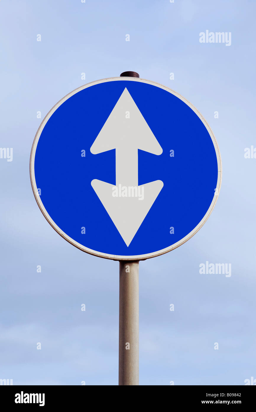 Traffic With A Double Arrow Pointing Up And Down Upward And Downward Climb And Descent Highs And Lows Stock Photo Alamy Traffic With A Double Arrow Pointing Up And Down Upward And Downward Climb And Descent Highs And Lows Stock Photo Alamy