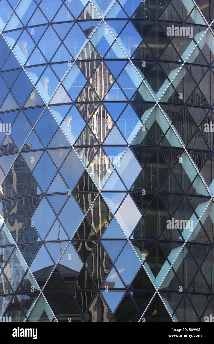 Diamond triangle window hi-res stock photography and images - Alamy