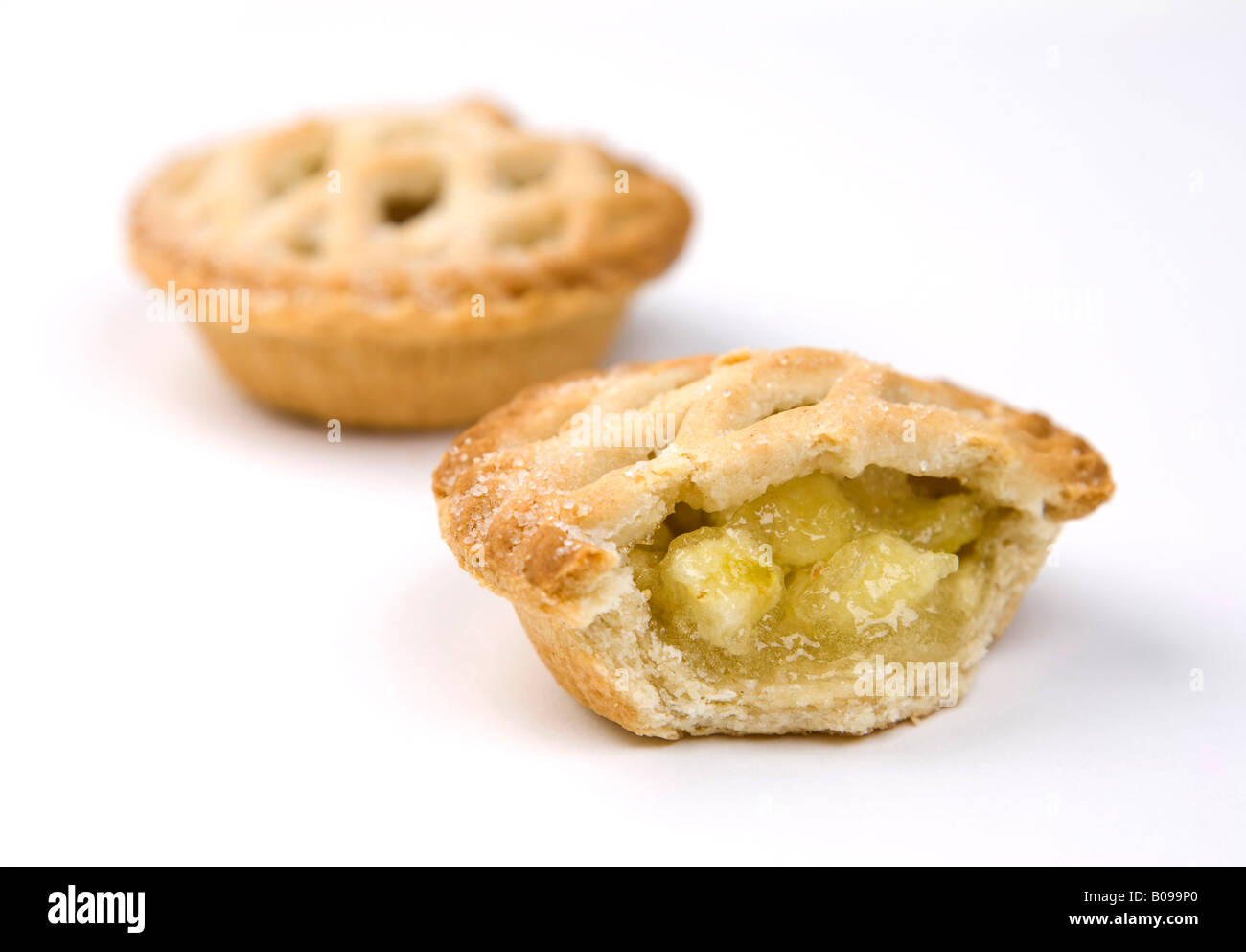 Make apple pies hi-res stock photography and images - Alamy