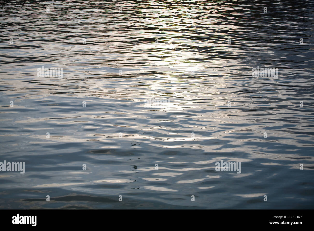 Reflection of the sun in water hi-res stock photography and images - Alamy