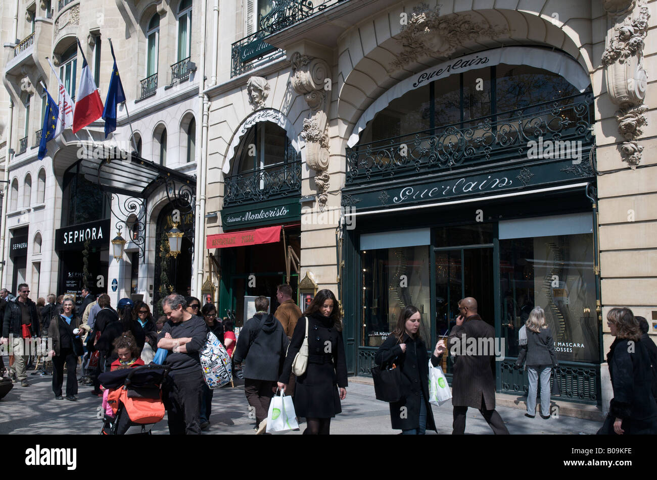 Outdoor cafes and shops along Avenue des Champs-Elysees in Paris,France  Stock Photo - Alamy