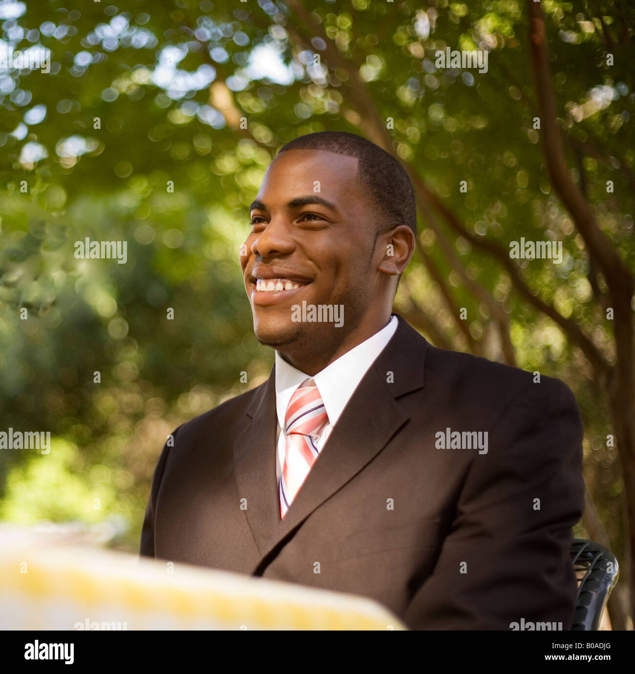 Confident businessman smiling outdoors hi-res stock photography and ...