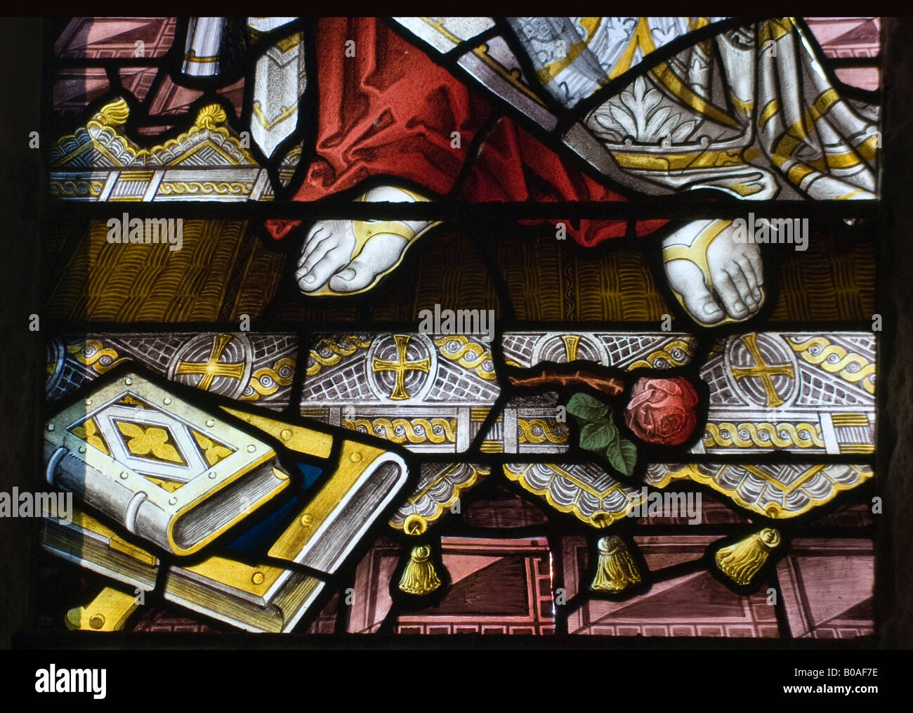Soldering a stained glass window hi-res stock photography and images - Alamy