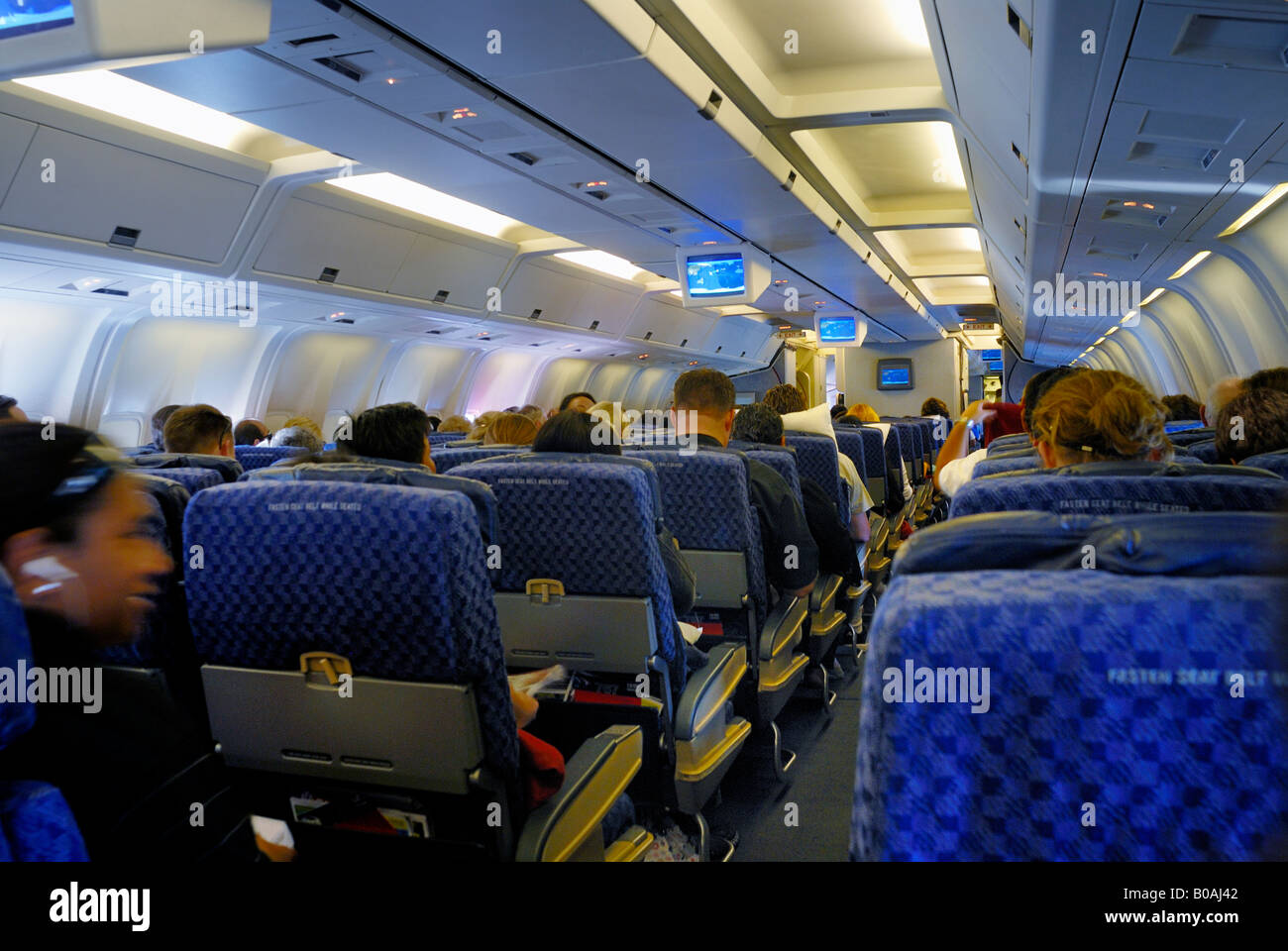 Boeing 767 interior hi-res stock photography and images - Alamy
