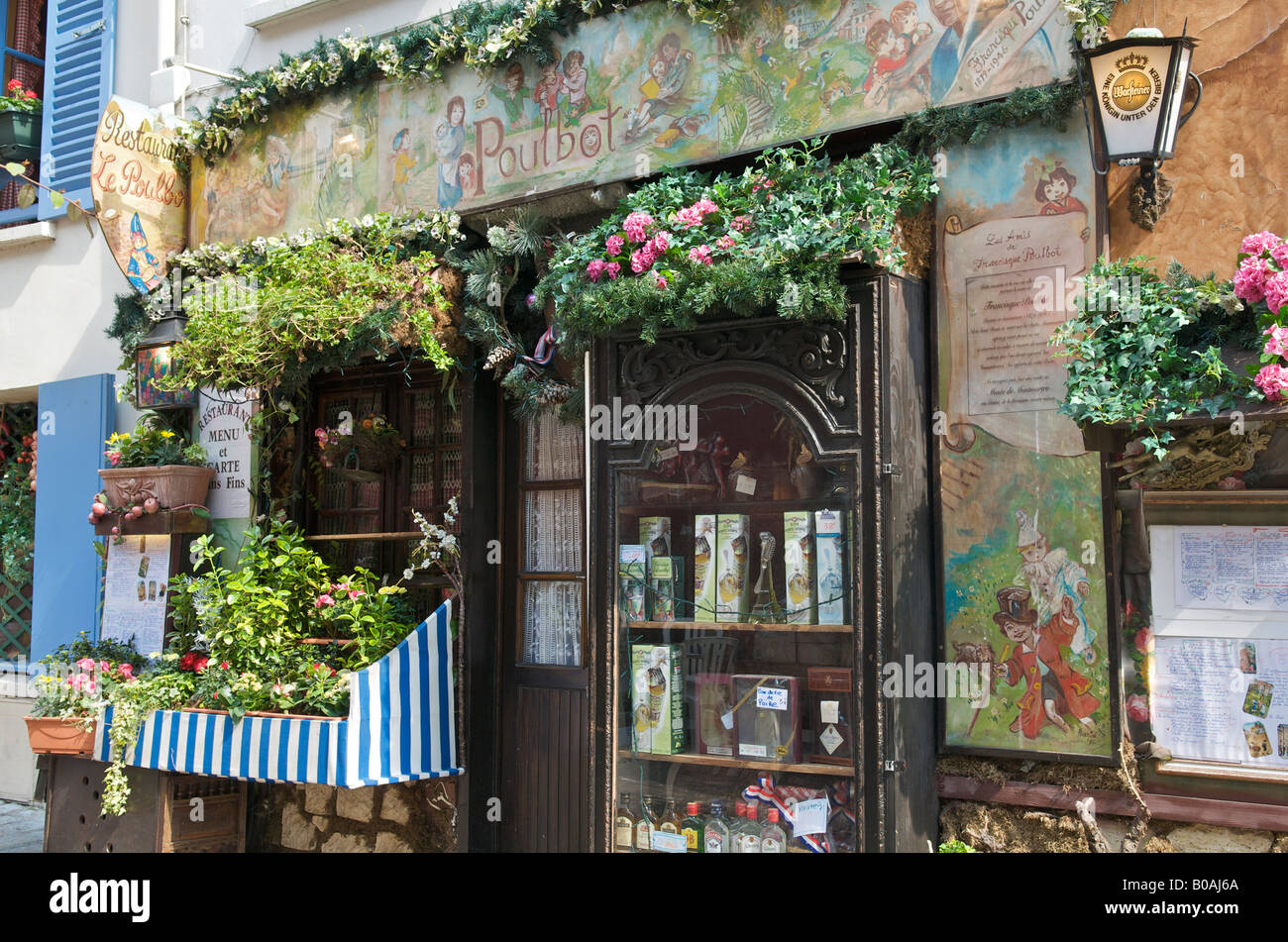 Le Poulbot restaurant Montmatre Paris Stock Photo Alamy