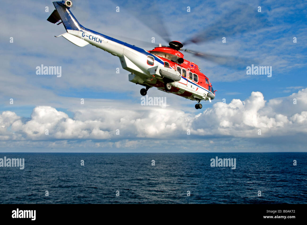 Offshore helicopter hi-res stock photography and images - Alamy