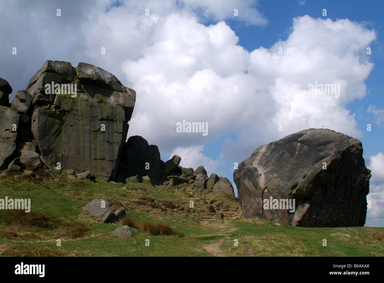 The Cow and Calf rocks on Ilkley Moor Bradford West Yorkshire Stock ...