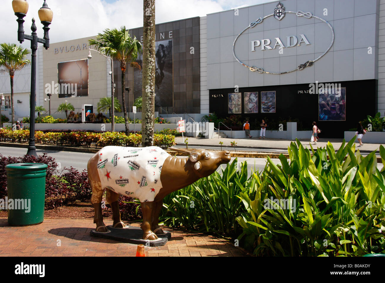 HIGHLY DECORATIVE COW SCULPTURES AGANA CITY CENTRE ON GUAM ,MARIANA ISLANDS, MICRONESIA Stock Photo
