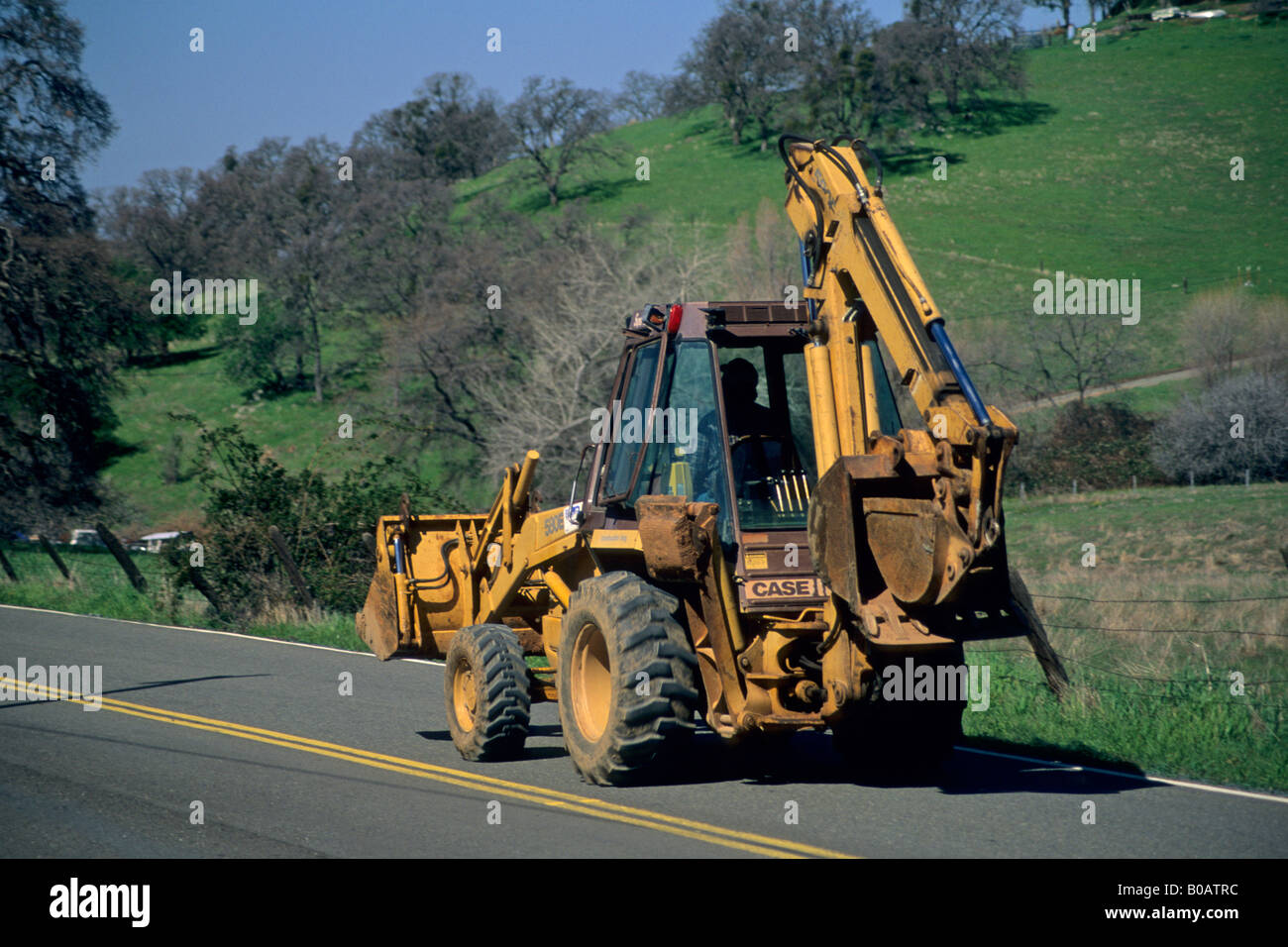 American country road hi-res stock photography and images - Alamy