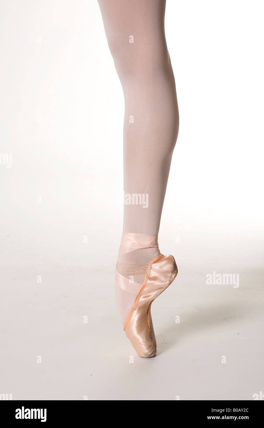 Dancer on pointe Stock Photo Alamy