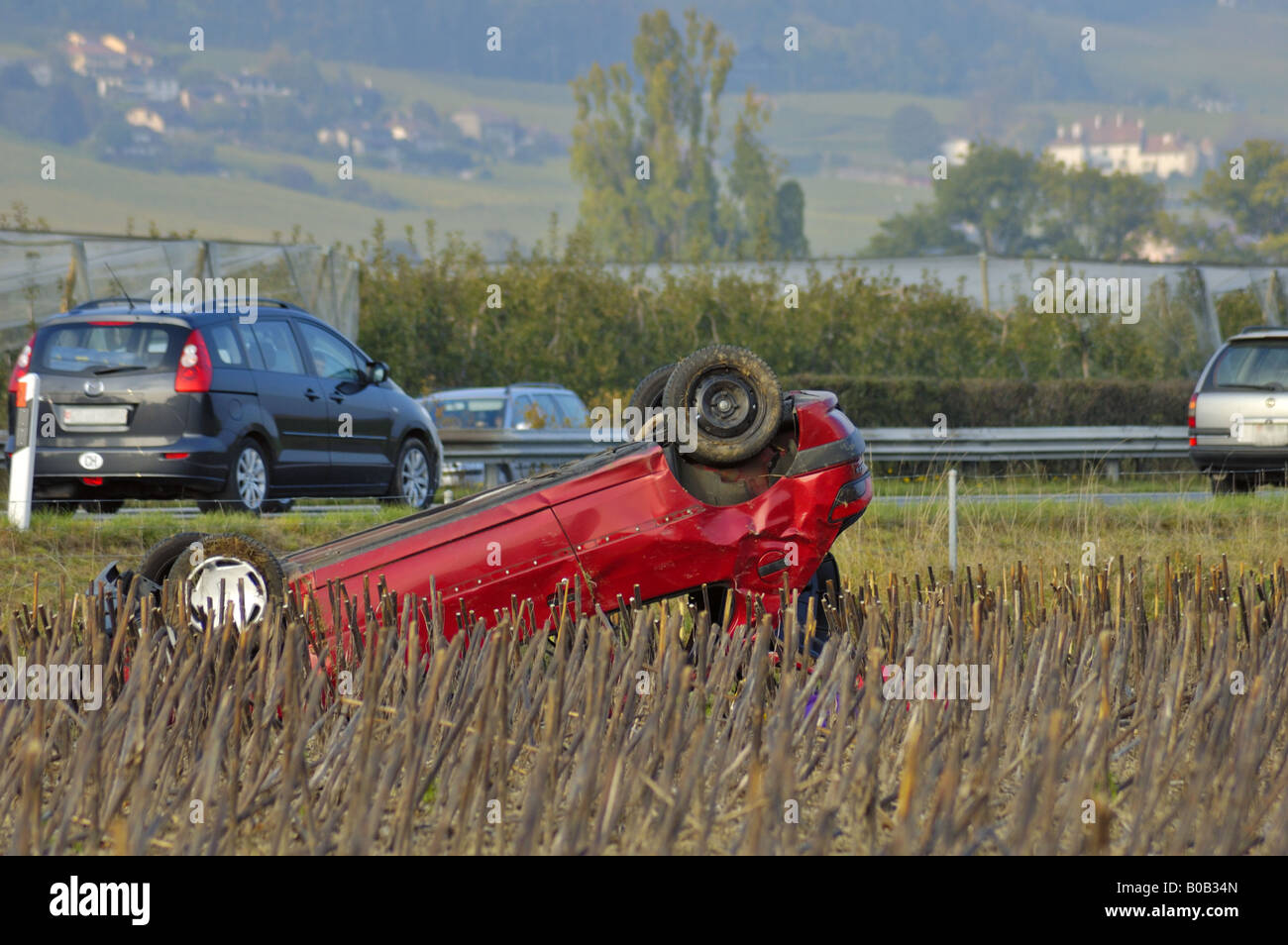 Crash car hi-res stock photography and images - Alamy