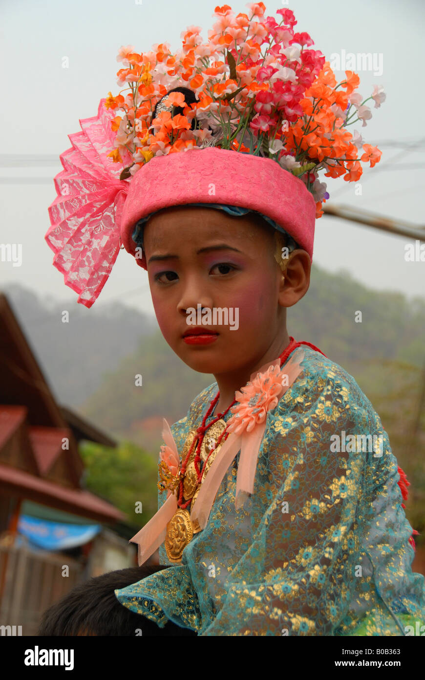Novice monk thailand hi-res stock photography and images - Alamy
