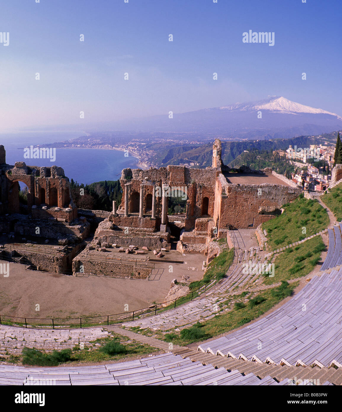 The Greek theatre and Mount Etna at Taormina Sicily Italy Stock Photo