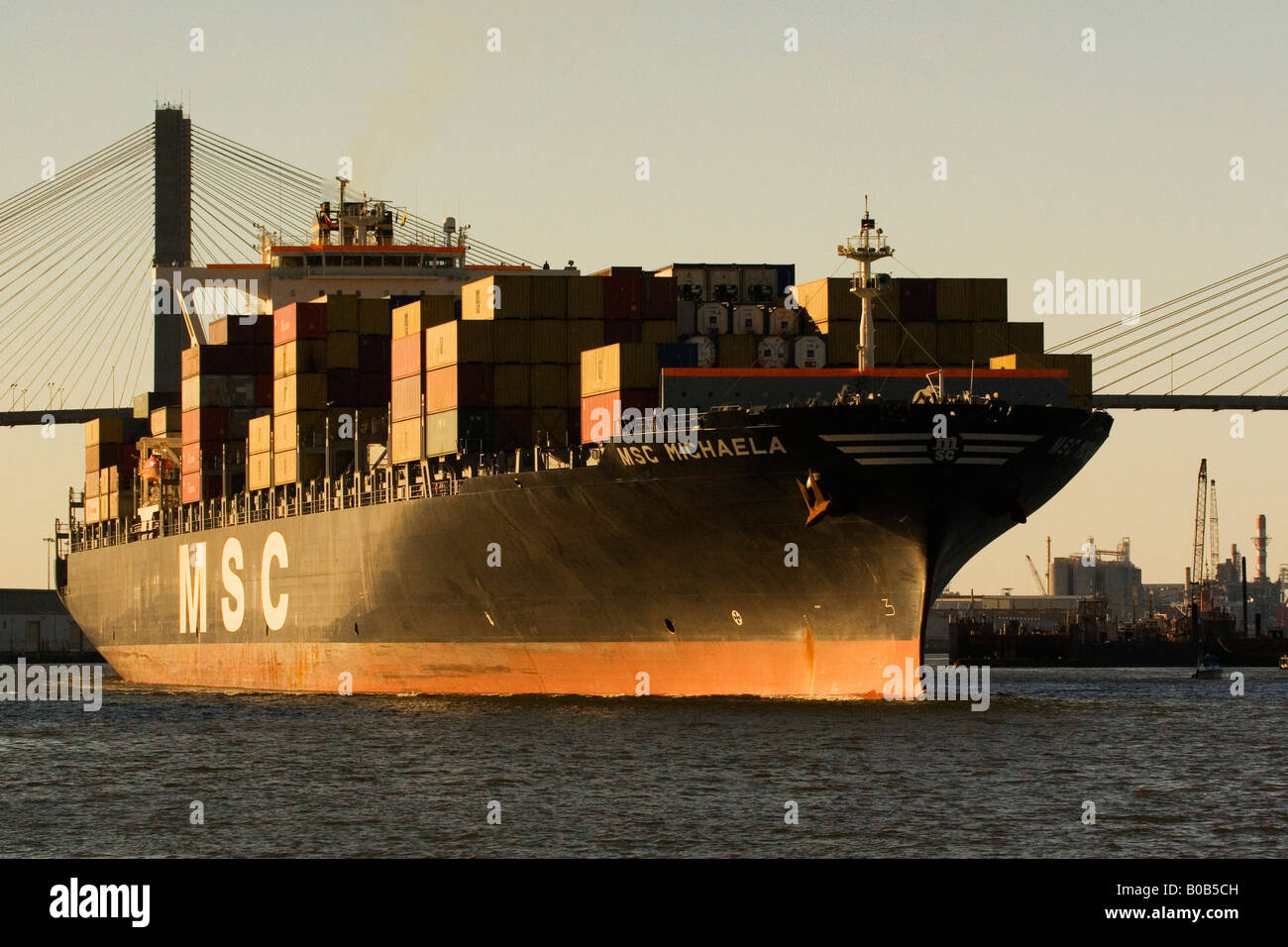 Savannah georgia container ship leaving hi-res stock photography and ...