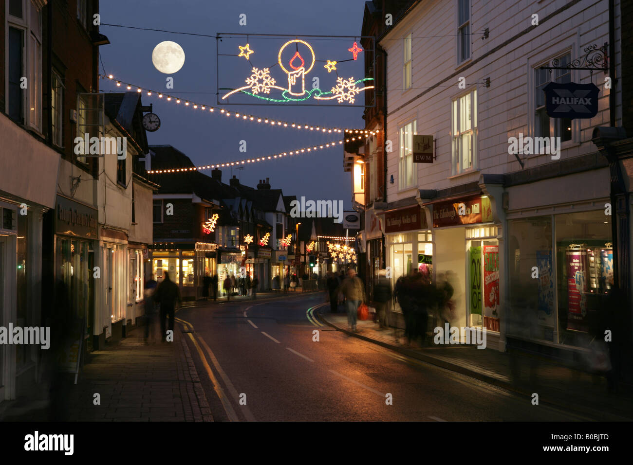 High Street, Sevenoaks at dusk, Christmas time Stock Photo Alamy
