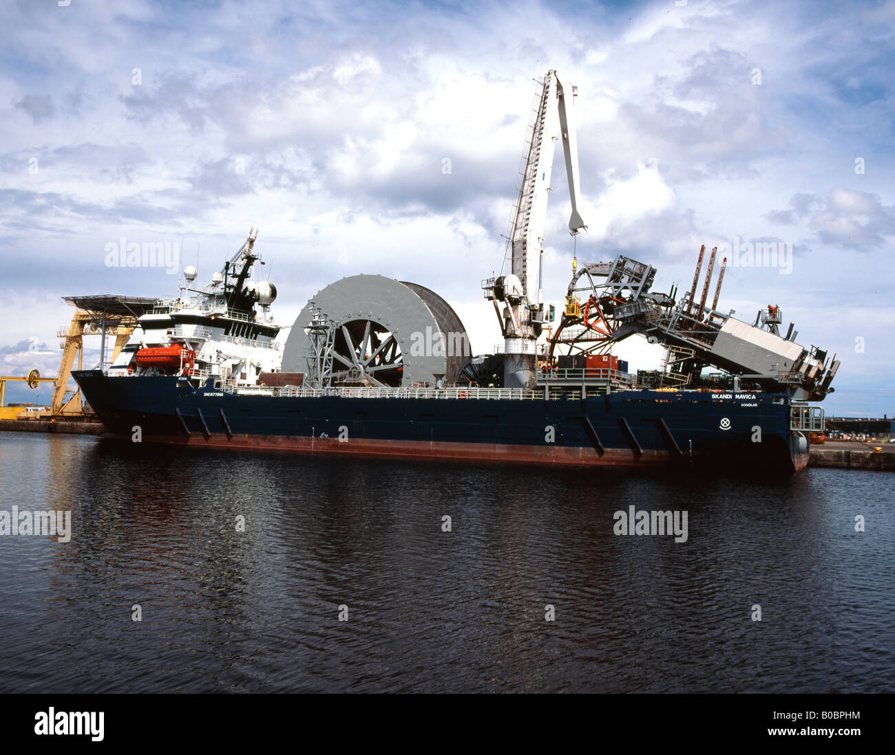 Skandi navica pipe laying ship hires stock photography and images Alamy