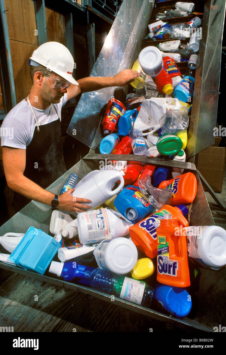 Recycling center hires stock photography and images Alamy