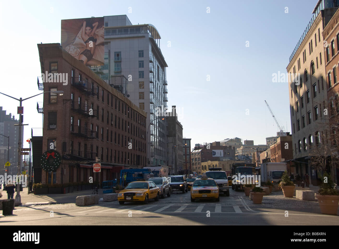 Narrow building in Manhattan, New York Stock Photo Alamy