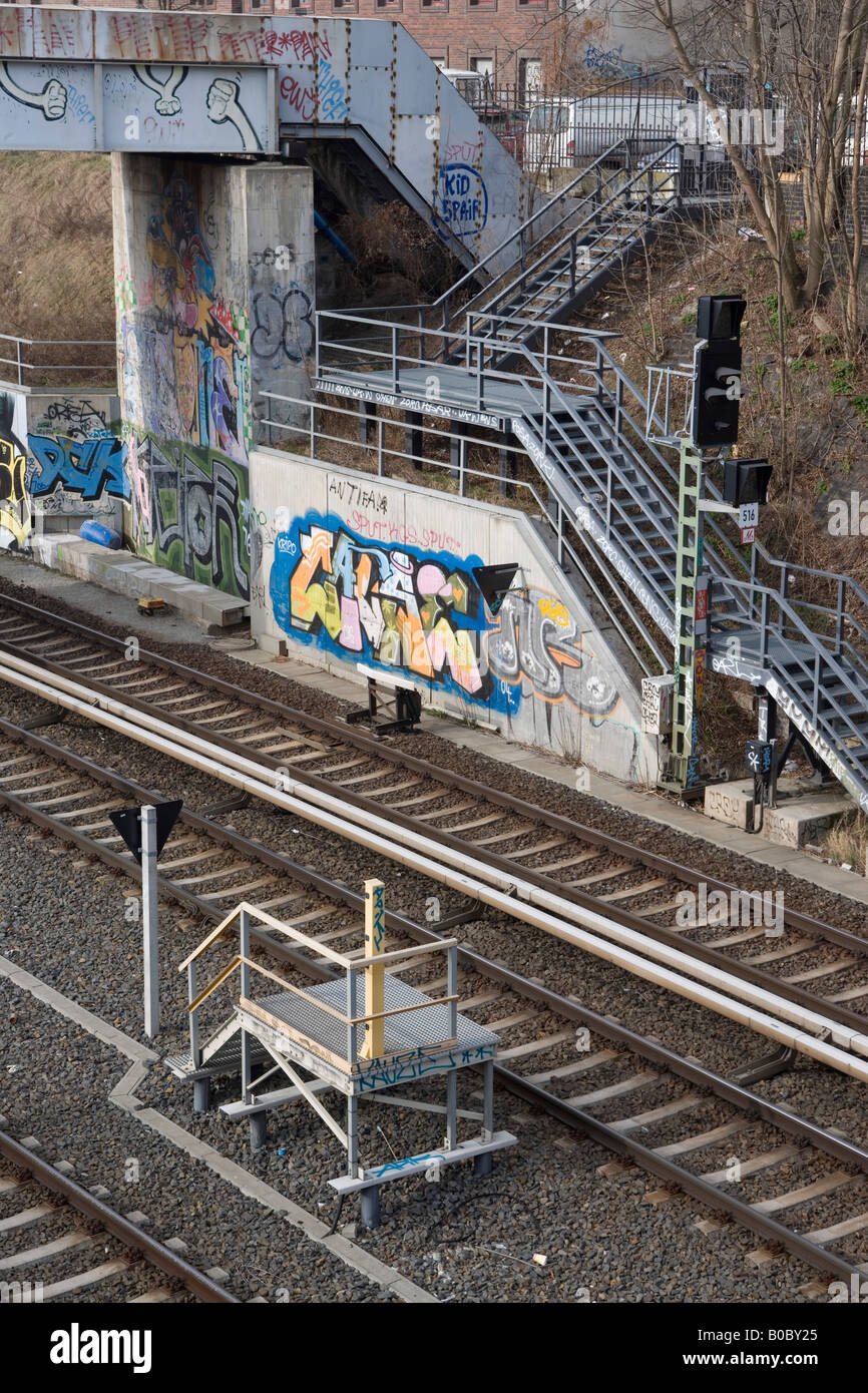 Trackside graffiti, Prenzlauer Berg, Berlin Stock Photo