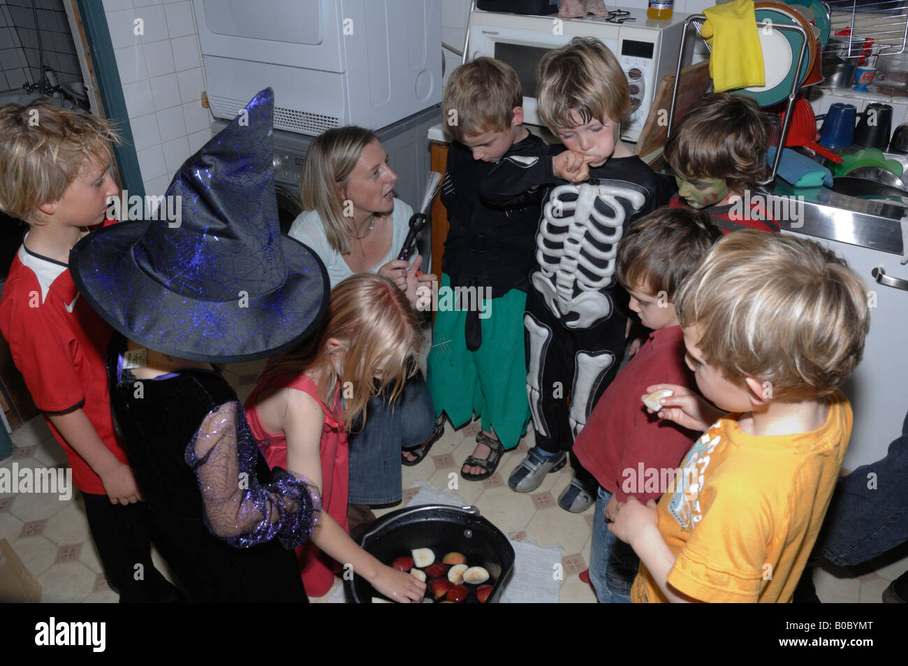 Bobbing for apples halloween hi res stock photography and images alamy