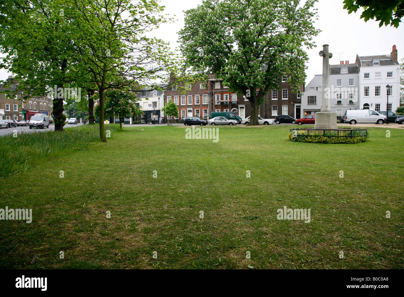 Kew Green in Kew, London Stock Photo Alamy
