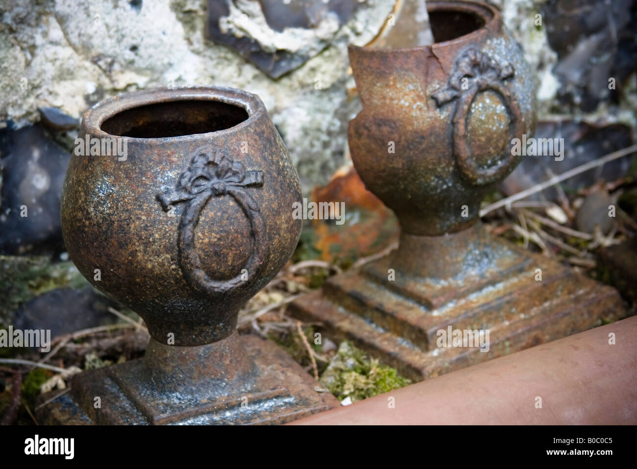 Metal flower urn hires stock photography and images Alamy