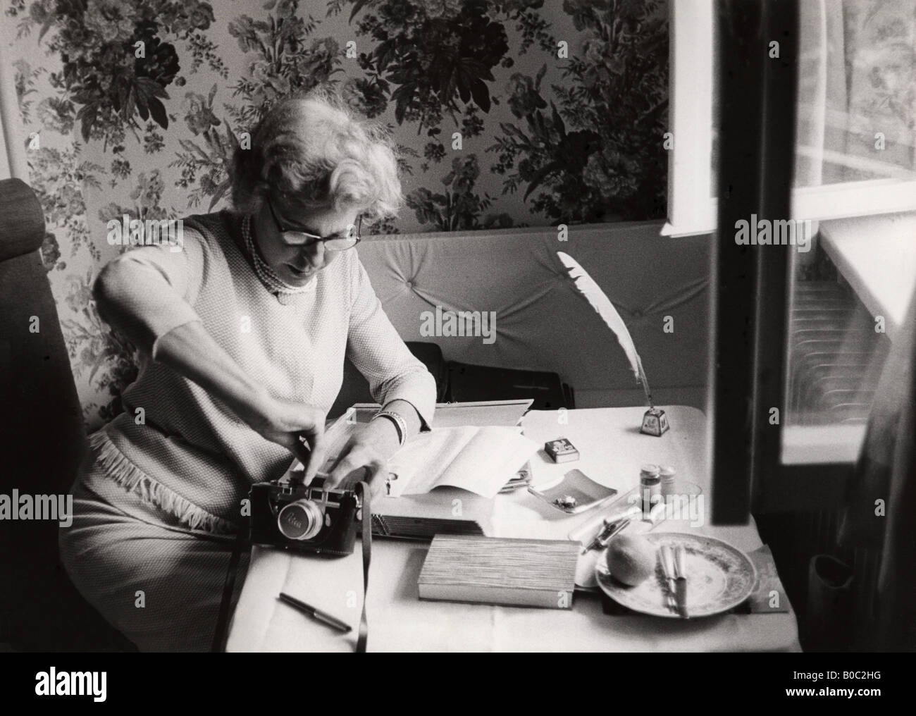 LENI RIEFENSTAHL - German film director seen here in her Paris apartment about 1970 Stock Photo