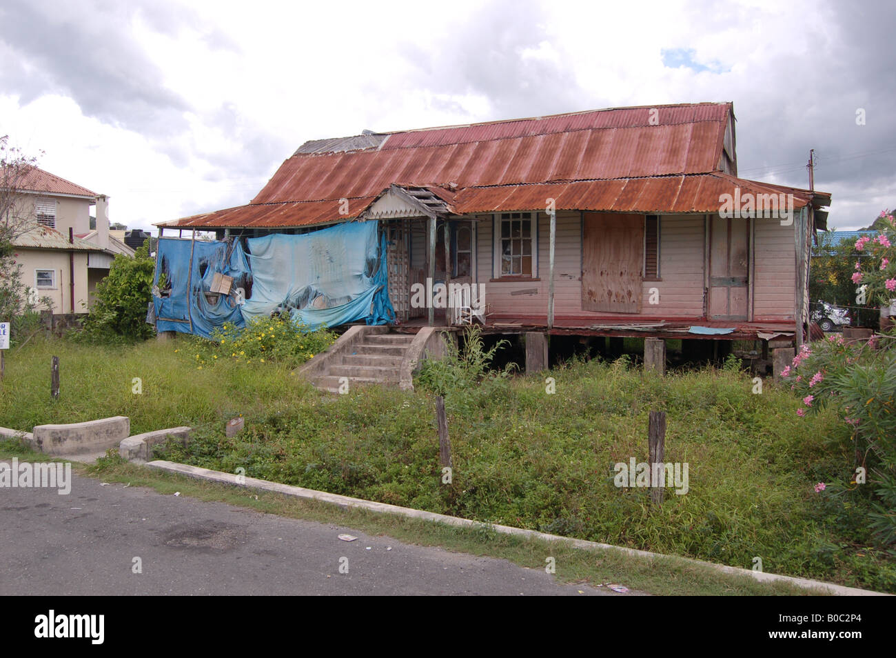 An old Board House in rural Jamaica Stock Photo Alamy