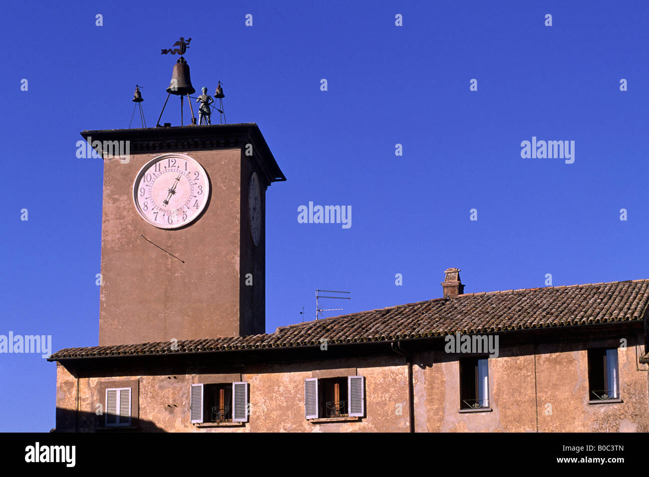 Torre di maurizio orvieto umbria hi-res stock photography and images - Alamy