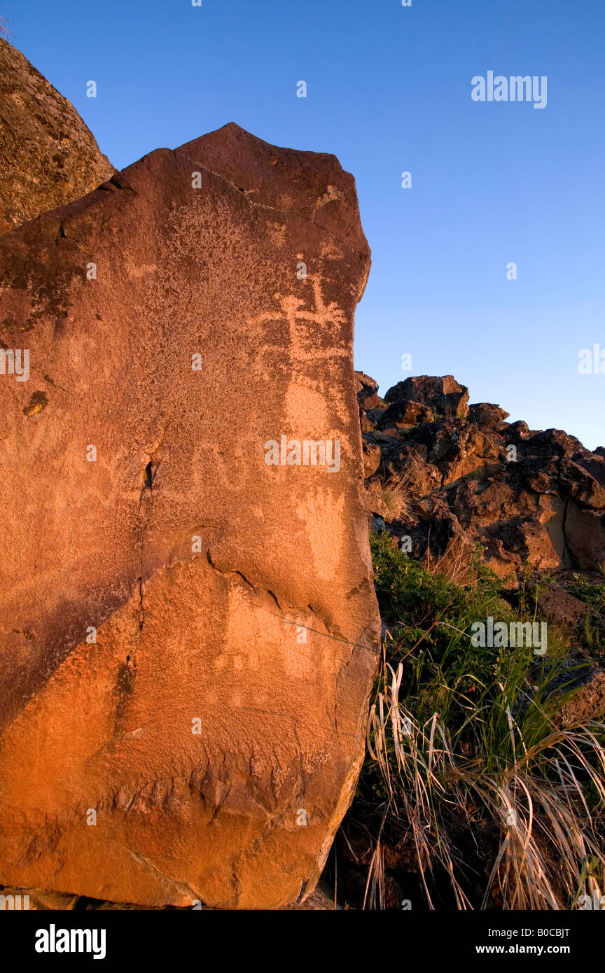 Petroglyphs decorate the basalt rim rocks in the Owyhee Desert of south west Idaho Stock Photo