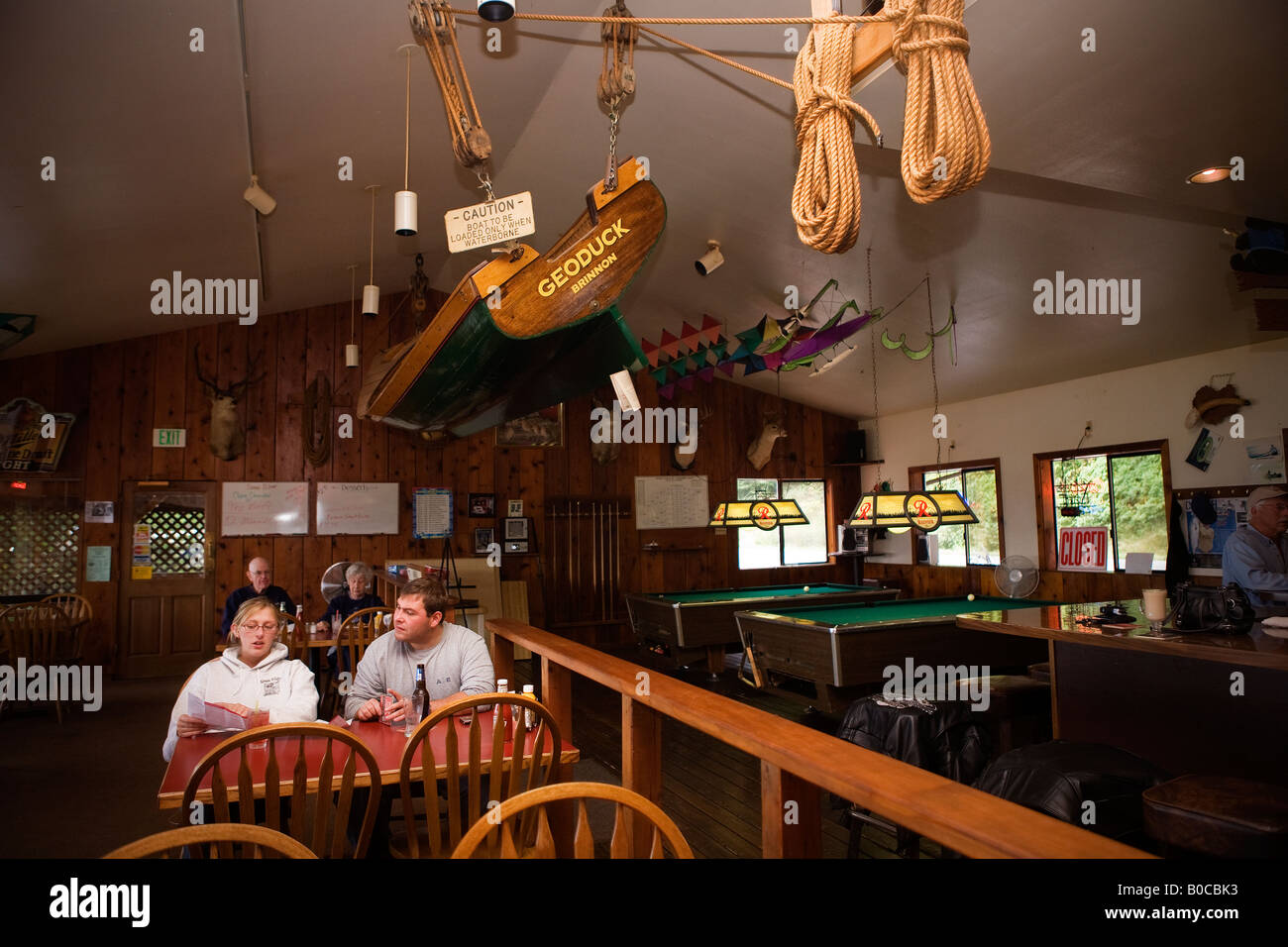Image of the inside of the GeoDuck restaurant and tavern in Brinnon