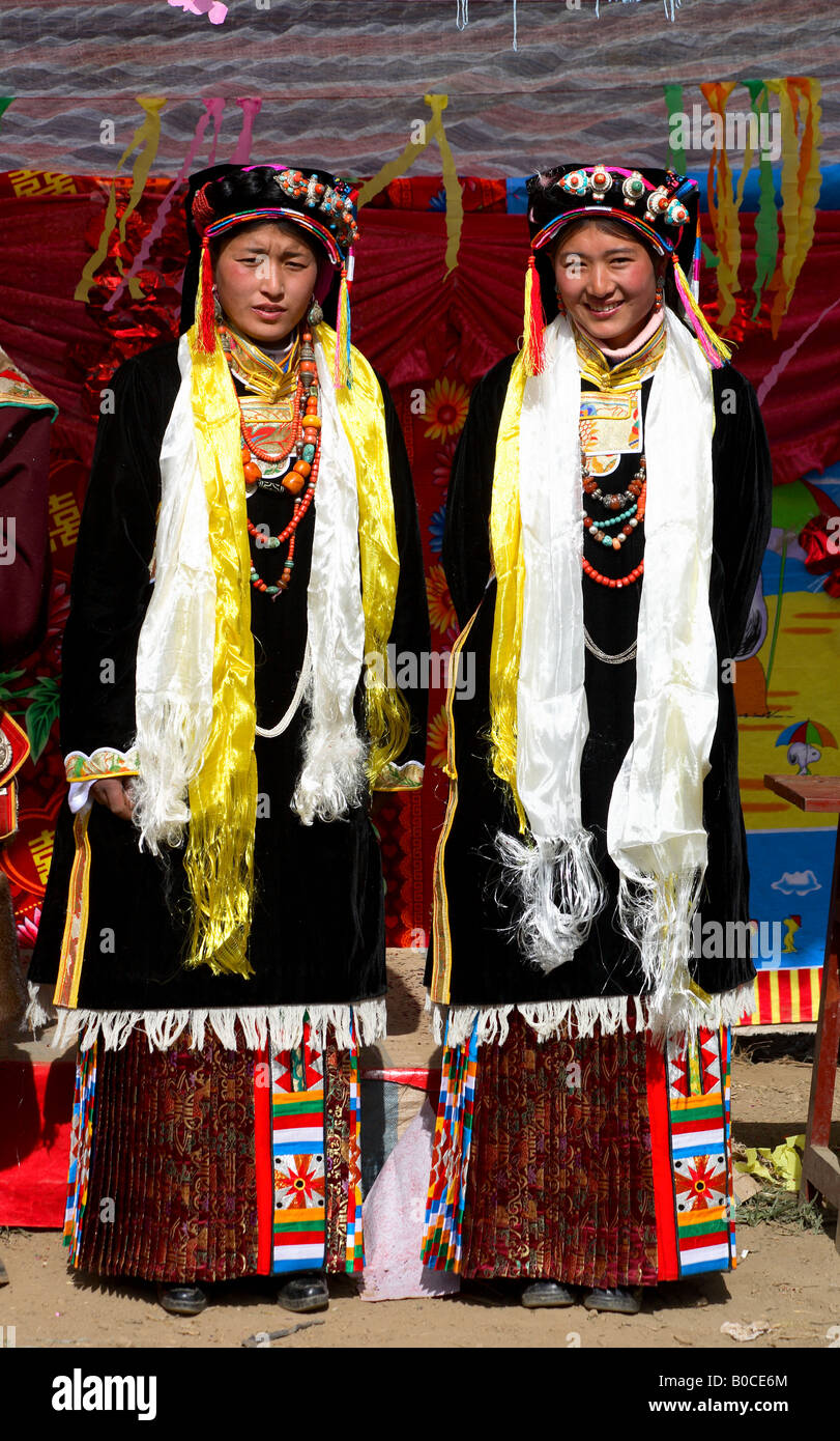 Tibetan wedding ceremonies in Sichuan province Stock Photo Alamy