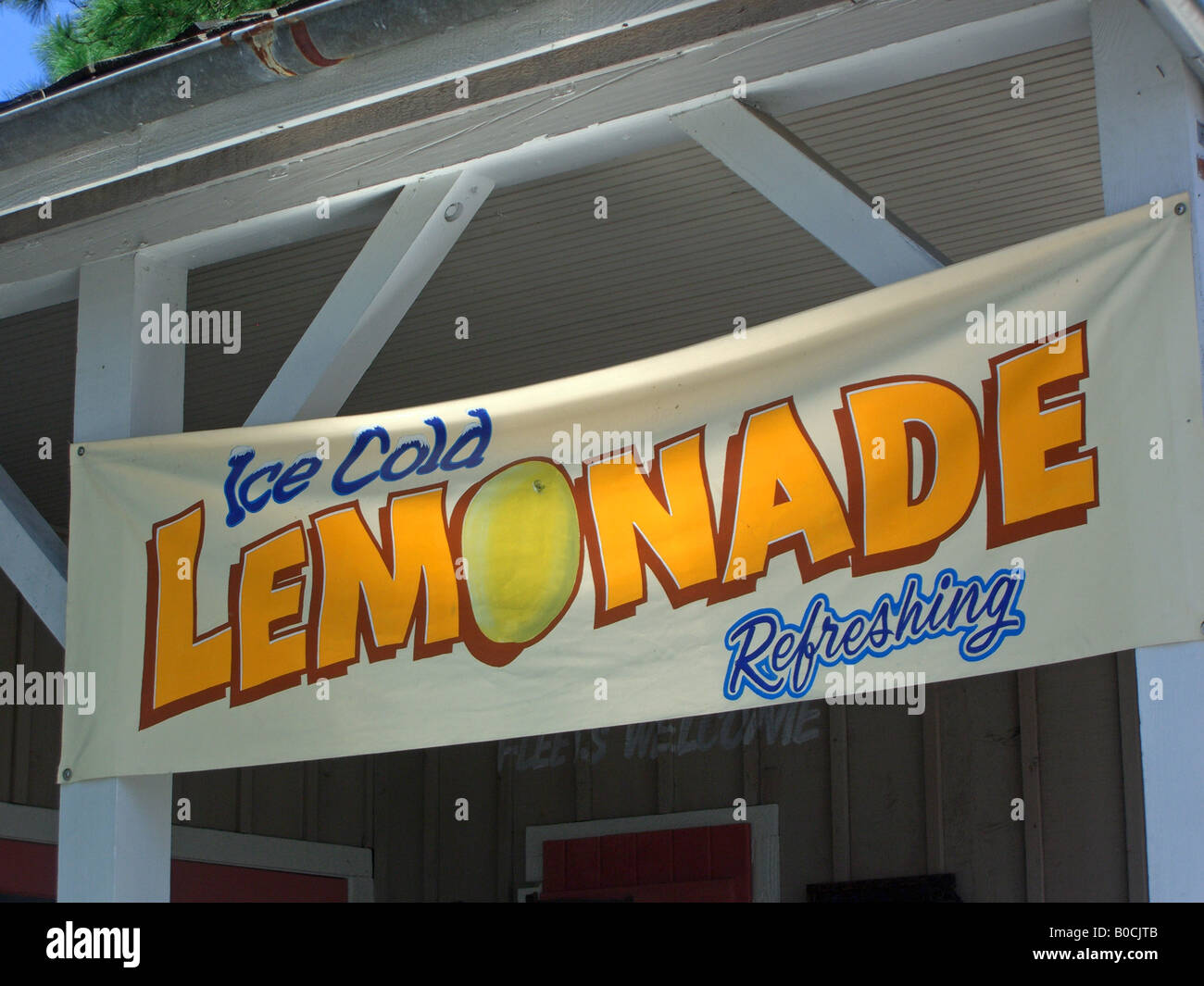 Lemonade stand sign hires stock photography and images Alamy