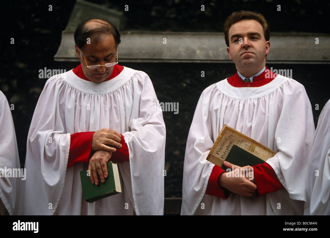 Church choir robes hi-res stock photography and images - Alamy