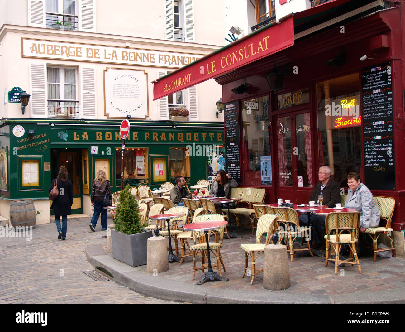 Montmartre streetcorner cafe Paris France Stock Photo - Alamy