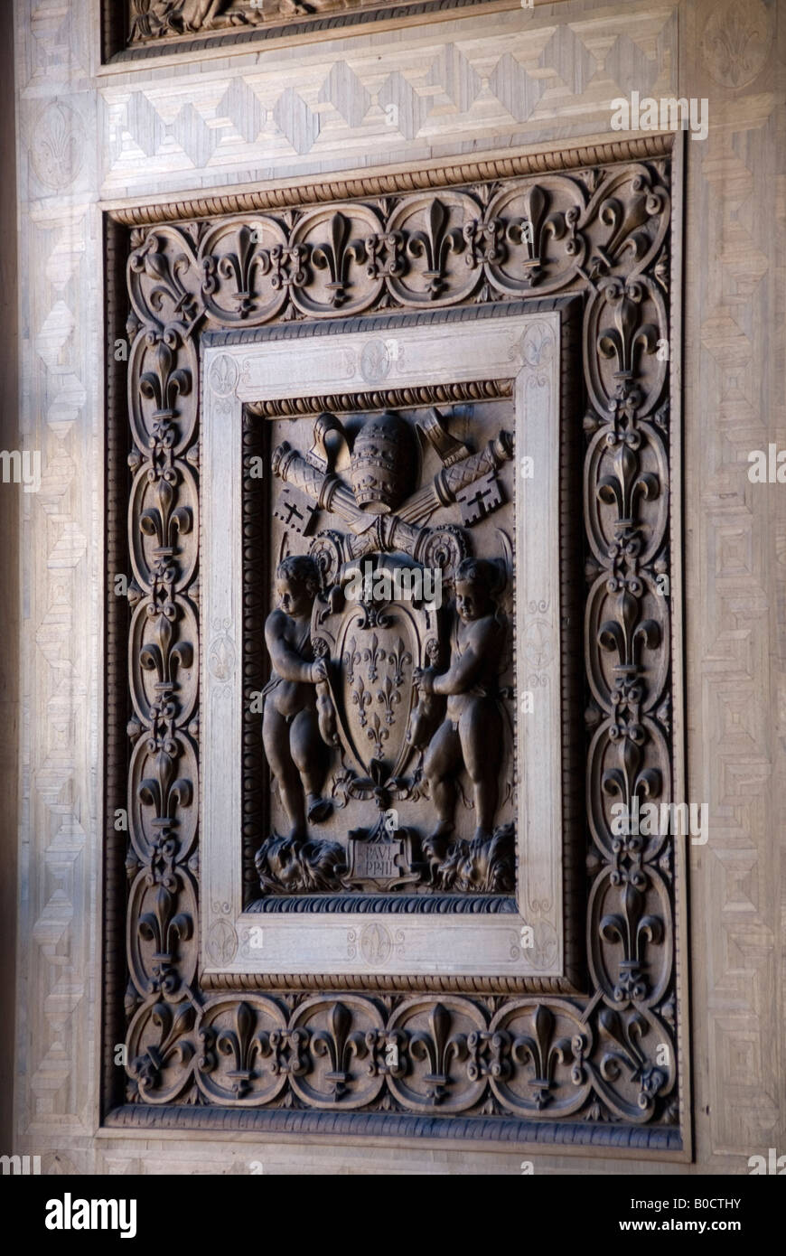 Wood Patterns Rome Wood carving italy hi-res stock photography and images - Alamy