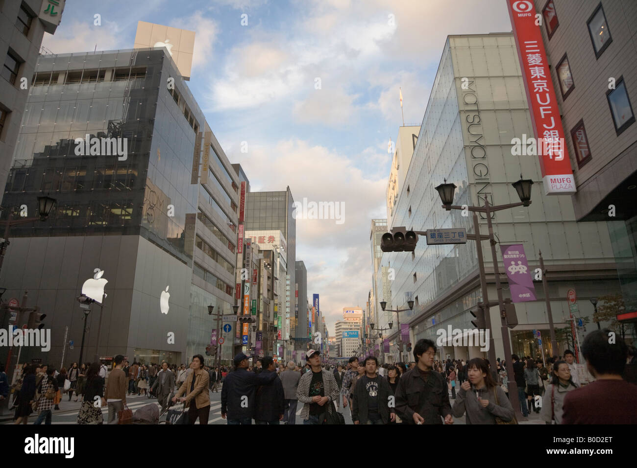 Chuo dori shopping street in ginza hi-res stock photography and images ...