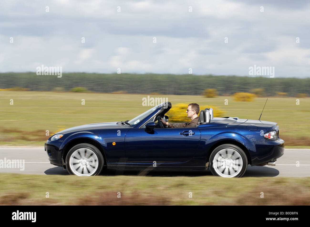 2008 Mazda MX5 Roadster Coupe in New Forest Stock Photo