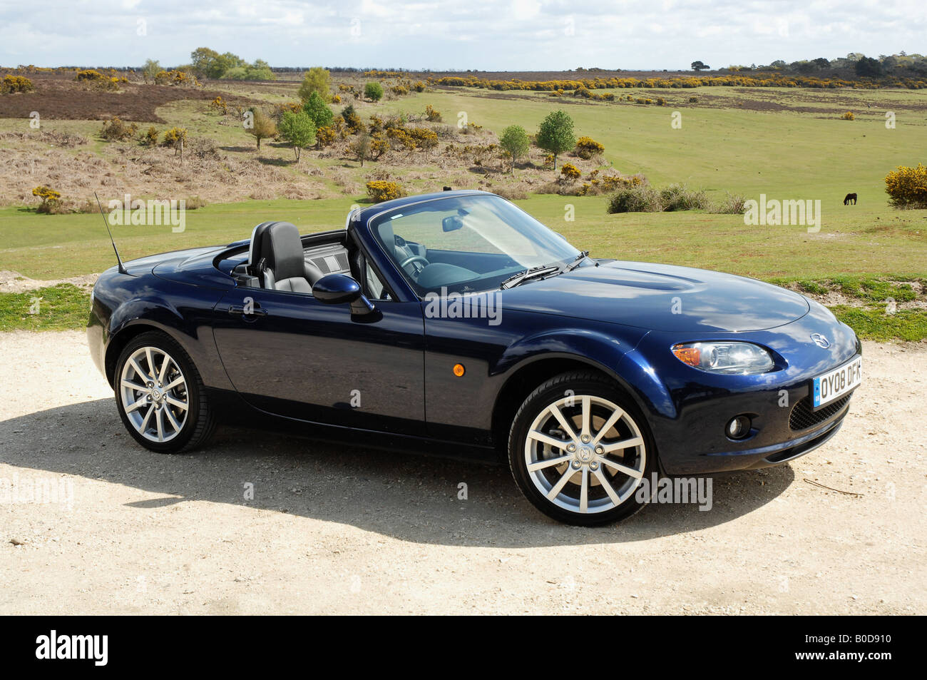 Mx5 hi-res stock photography and images - Alamy