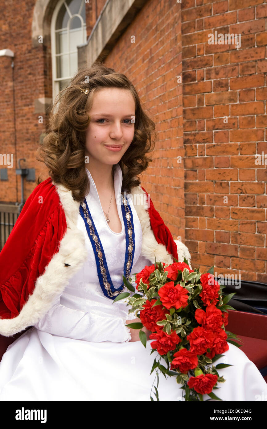 UK Cheshire Knutsford Royal May Day Procession 12 year old May Queen Ella Clarke Stock Photo