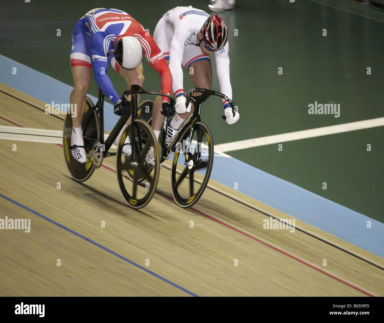 Chris Hoy of Scotland World Champion British sprinter beats Kevin ...