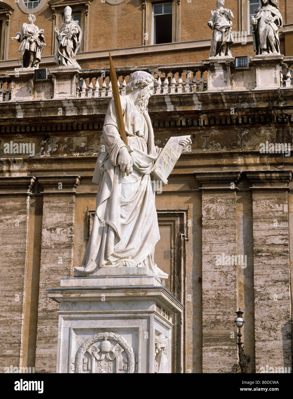 Statue of st peter rome hi-res stock photography and images - Alamy