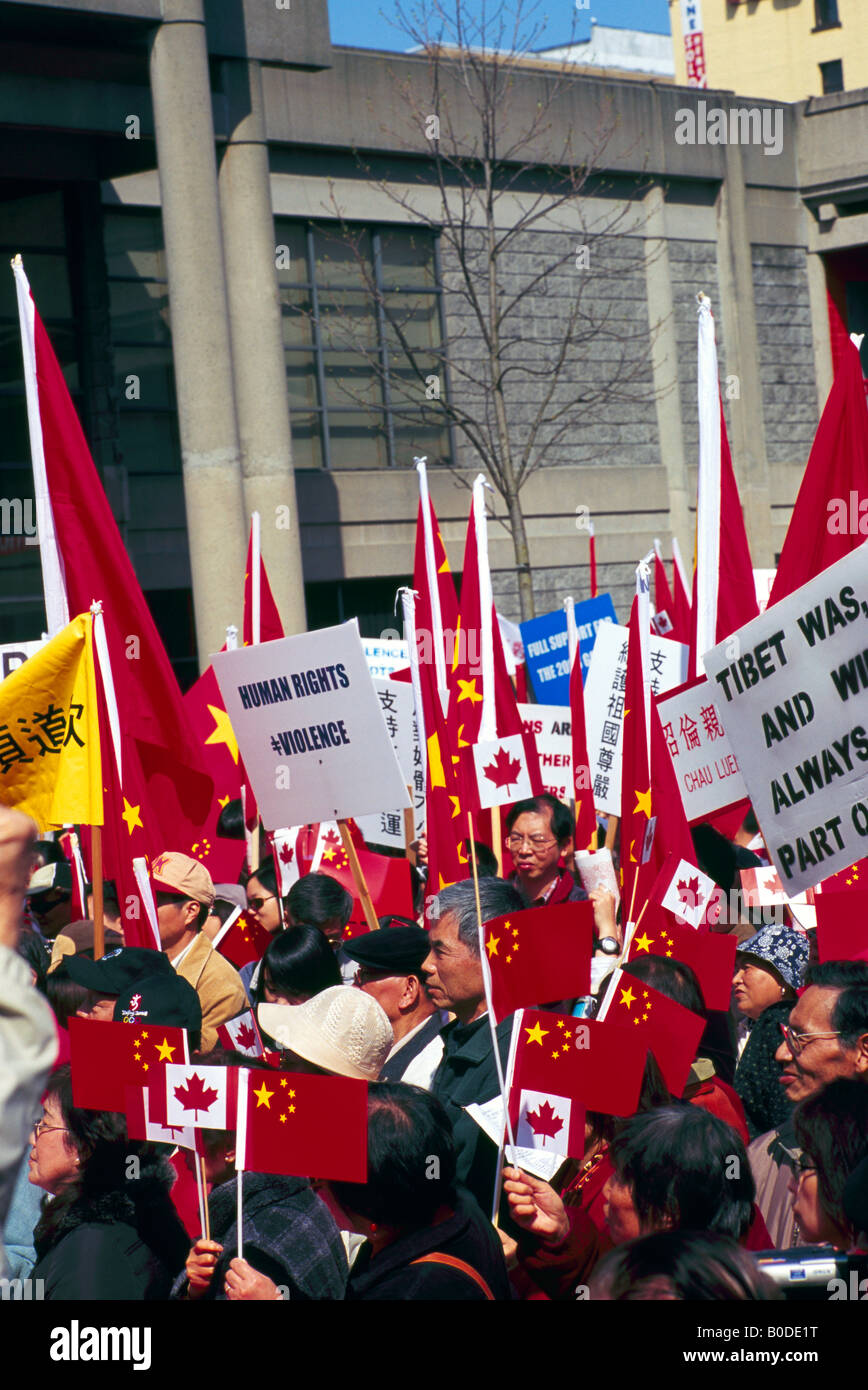 2008 rally parade banners hi-res stock photography and images - Alamy