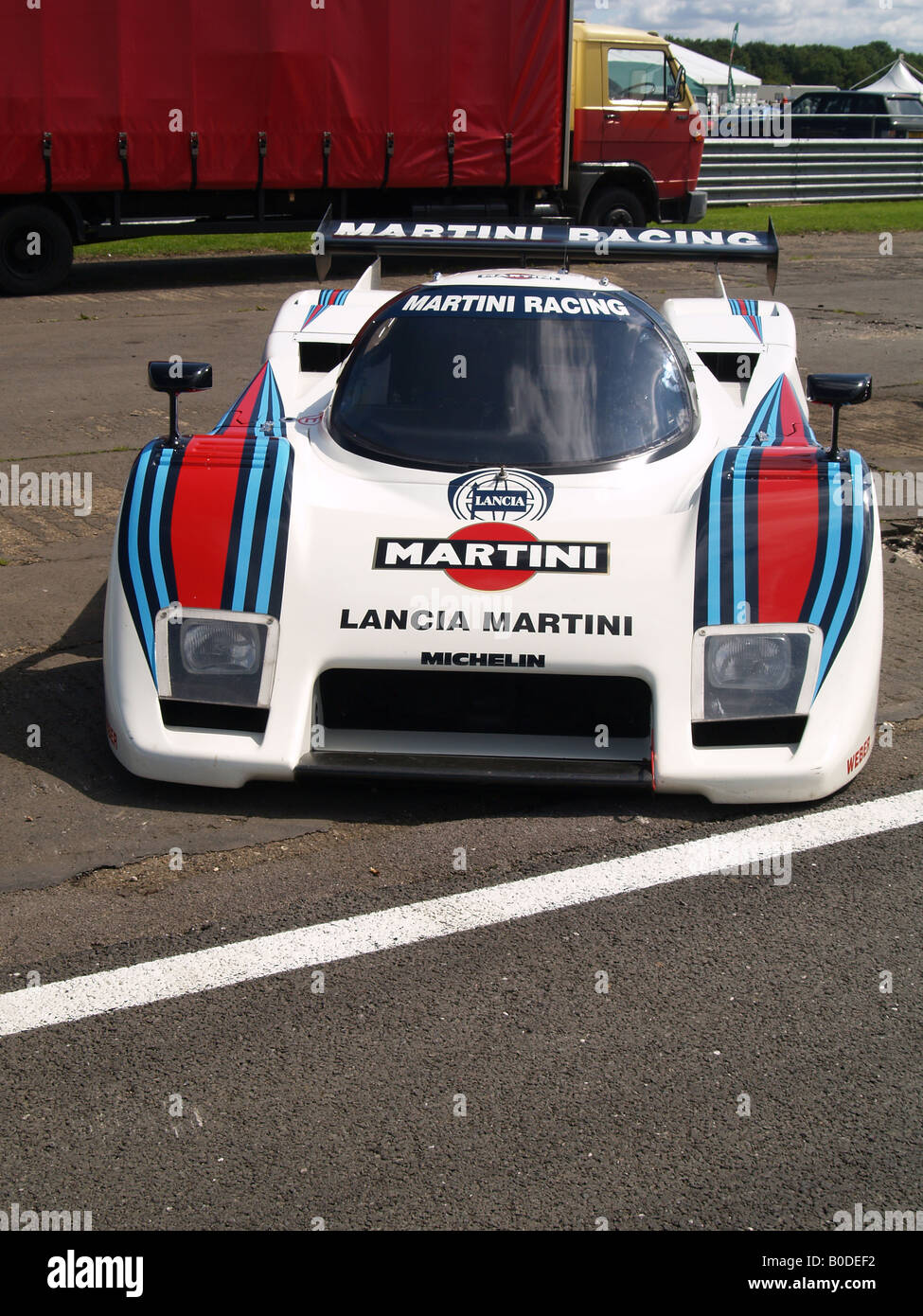Diapositive 35mm Lancia LC2 Le Mans 1984 - Martini Racing, Pit Stop Avant Course - Vintage
