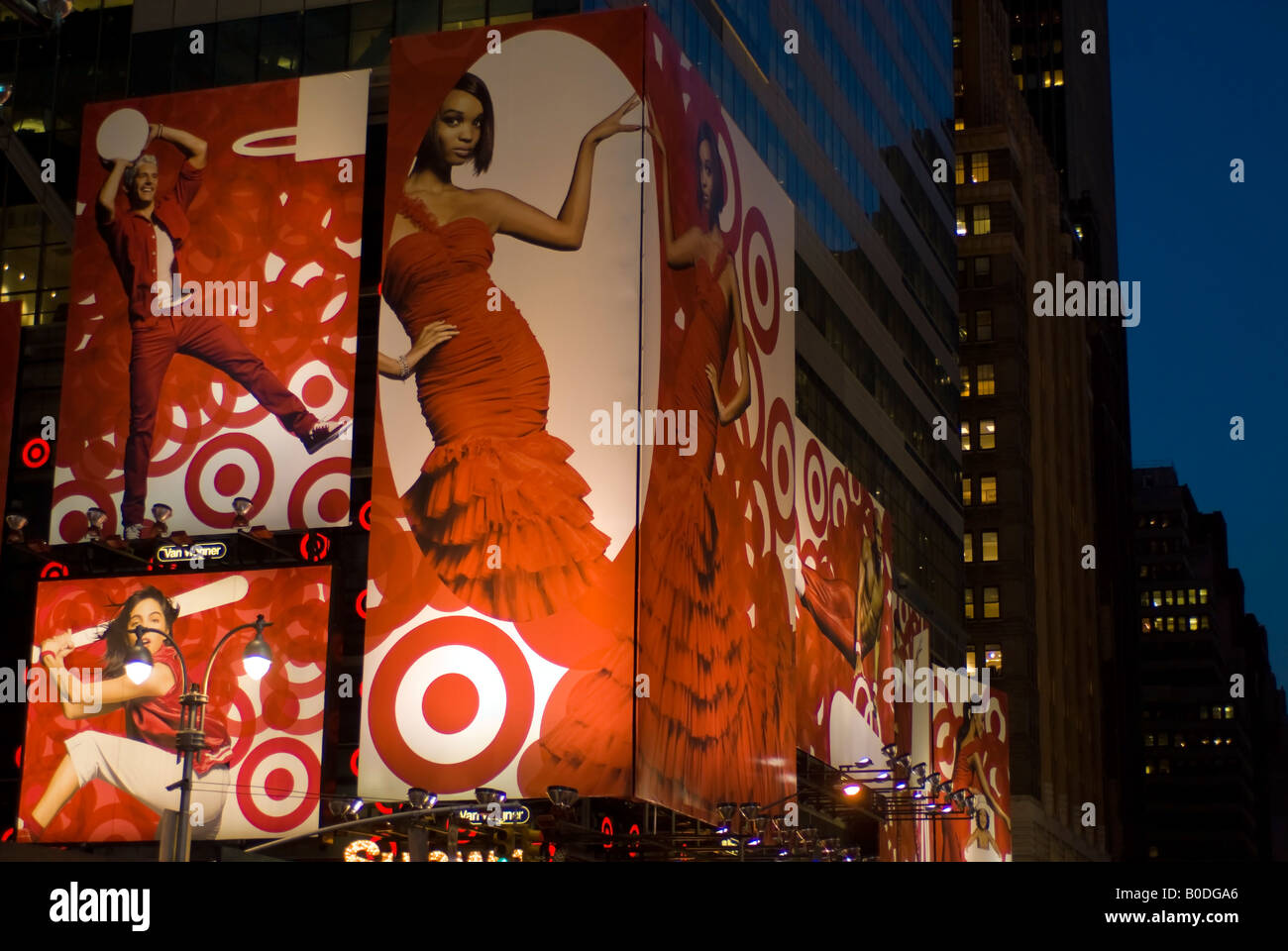 Department store advertising hires stock photography and images Alamy
