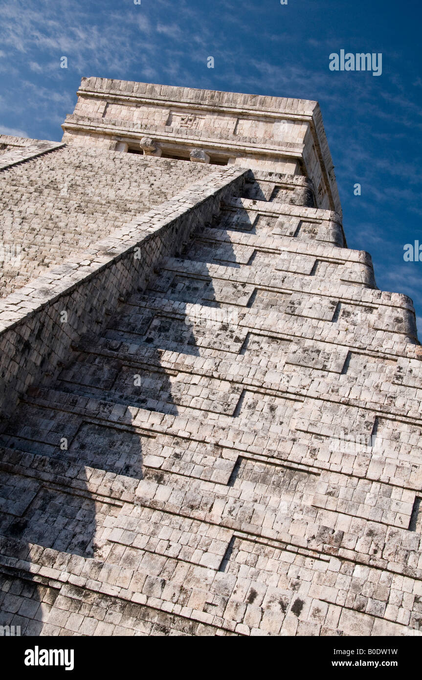 The el Castillo Pyramid at Chichen Itza, Mexico Stock Photo Alamy