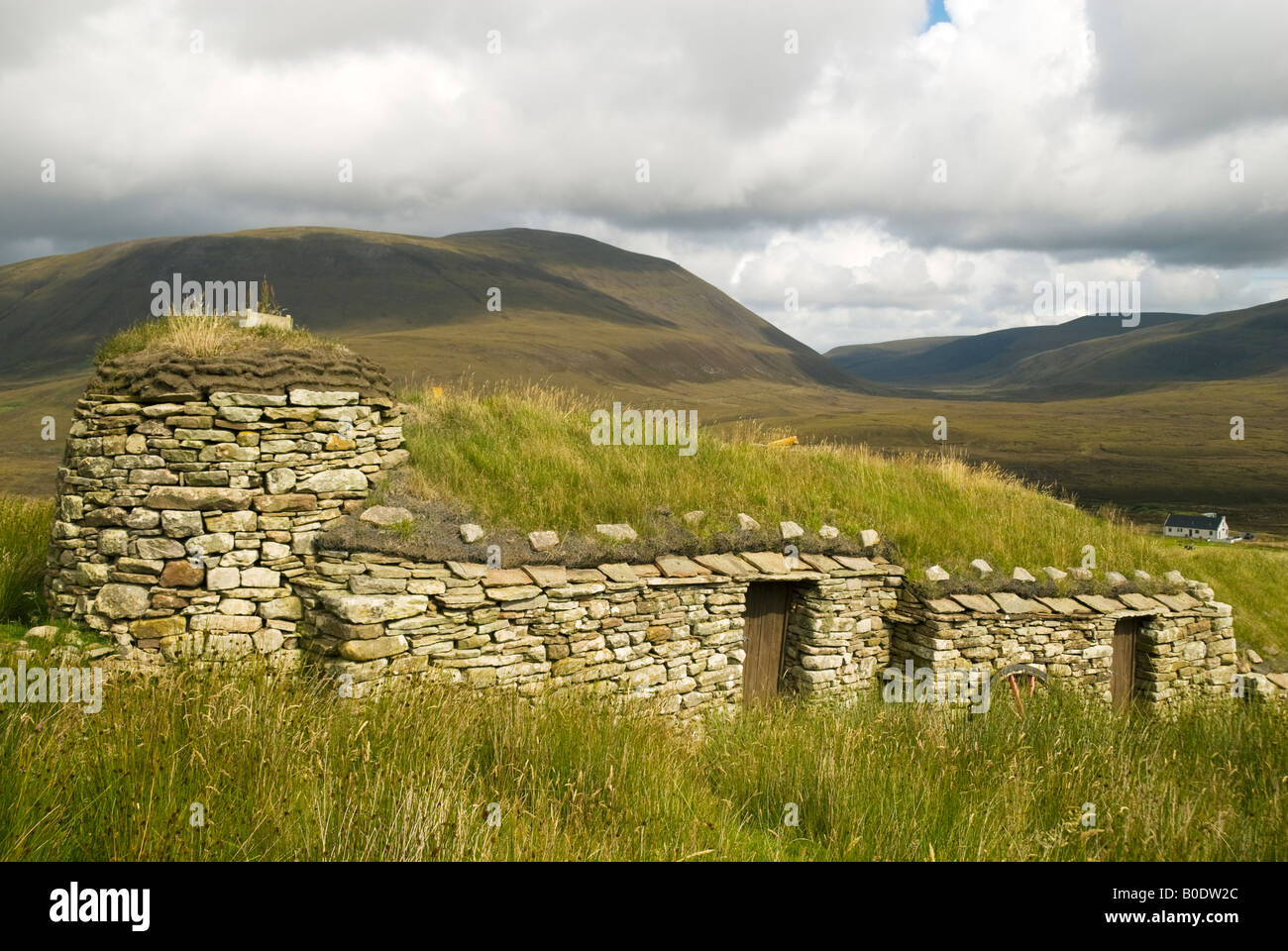 Old farm house with turf roof at Rackwick, Isle of Hoy, Orkney Islands, Scotland, UK Stock Photo