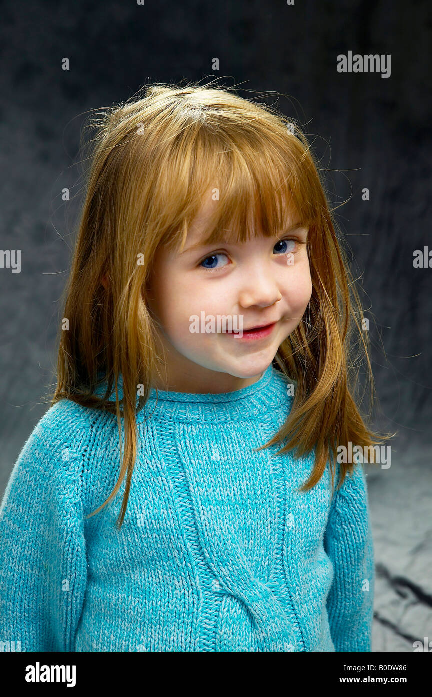 4 year old girl hi-res stock photography and images - Alamy