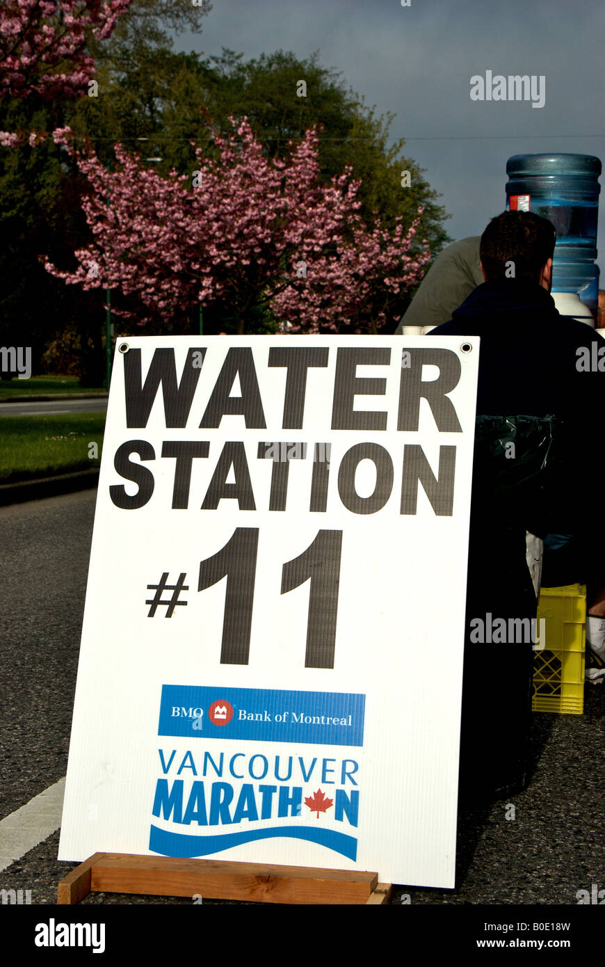 Water station marathon hires stock photography and images Alamy